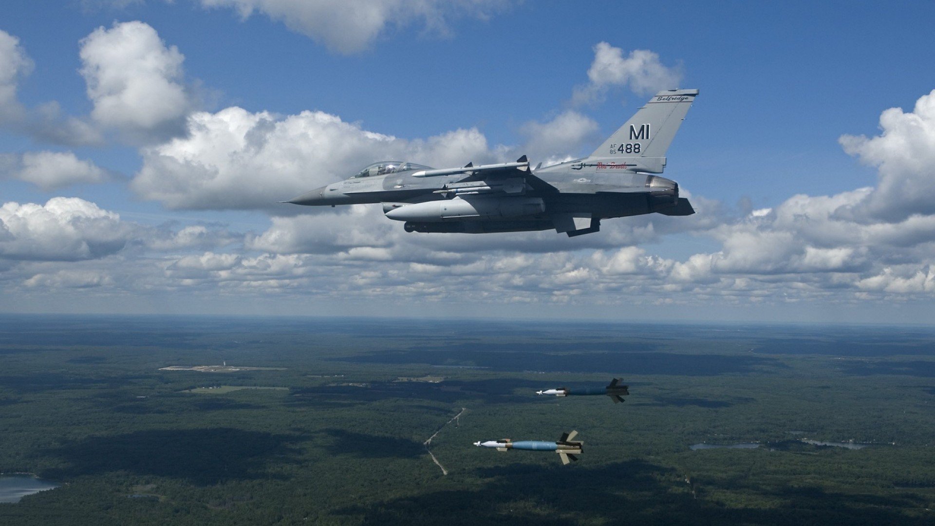 德甲豪门纷纷补强中场线,期待赛季新高度,德甲豪门足球俱乐部