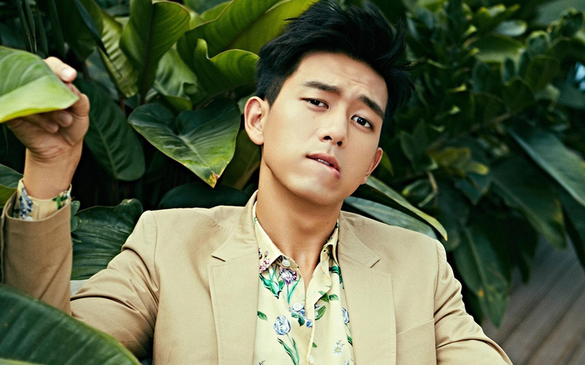 乌拉圭男足在巴黎奥运会比赛中表现出色,赢得奖项,乌拉圭著名足球运动员