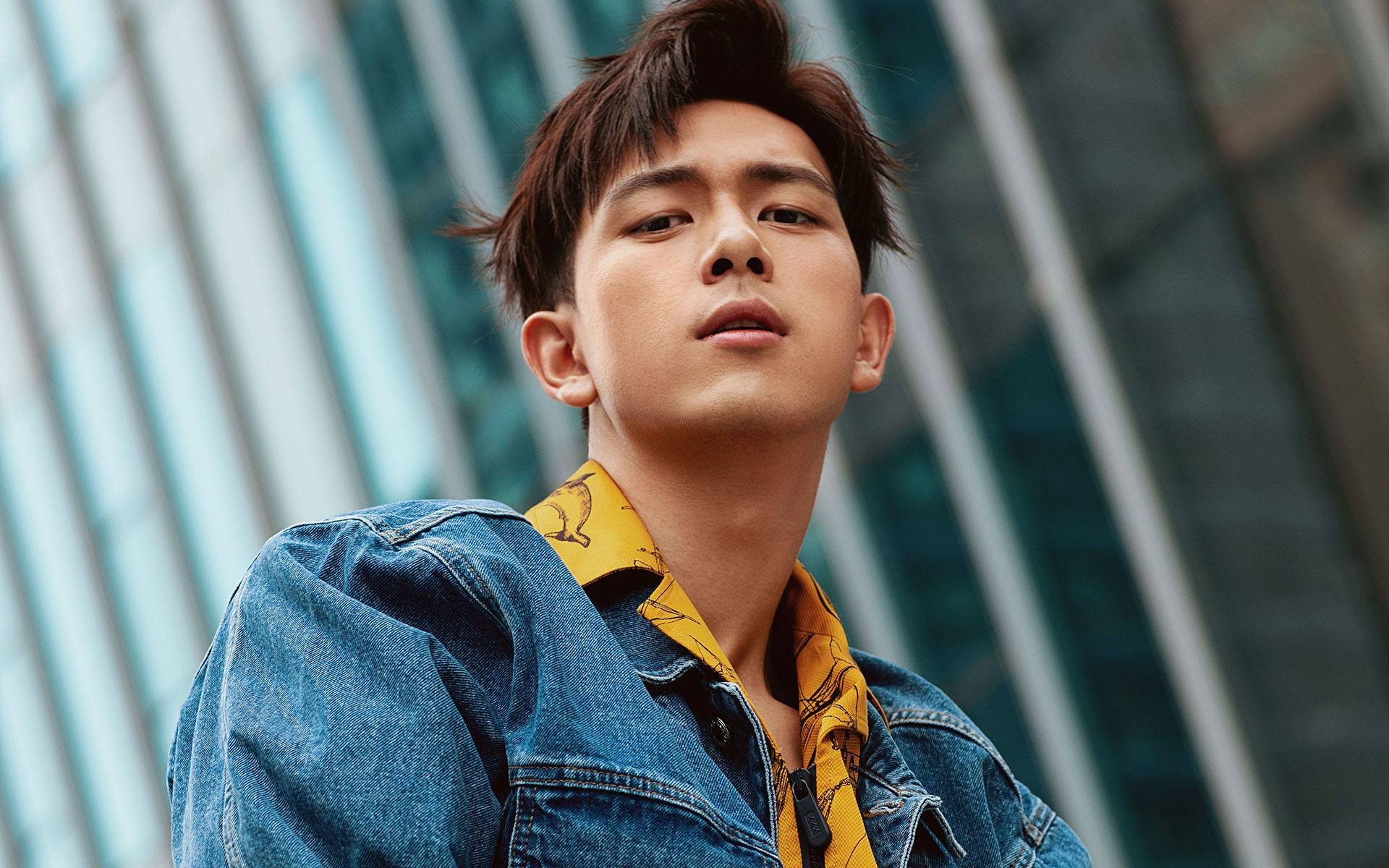 骑士训练结束后进行头脑风暴战术讨论,骑士训练营