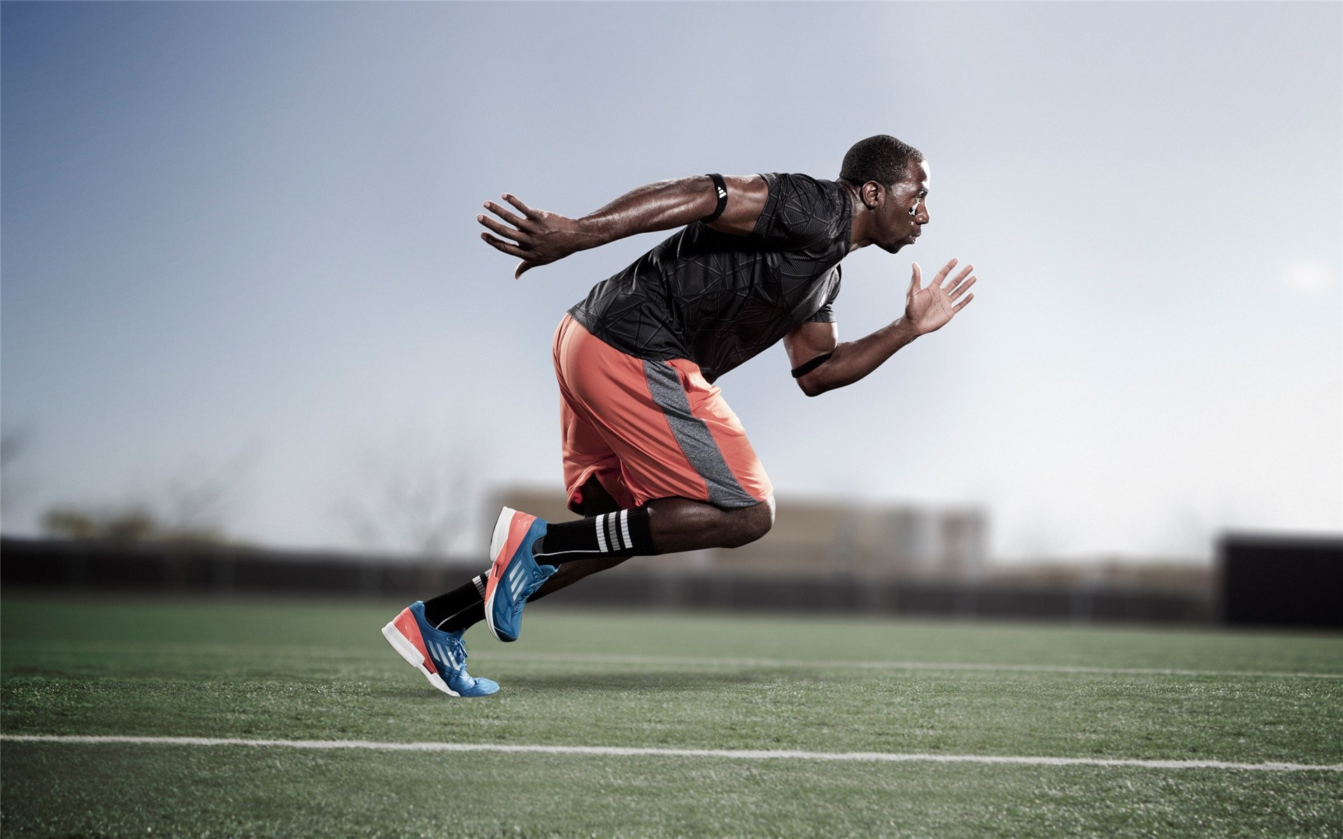 leyu乐鱼体育综合-_快船全员奋战，追逐排名第一目标_，快船主要成员