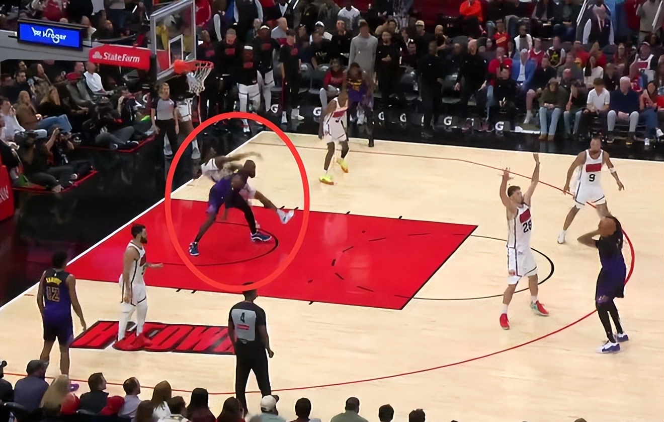 乐鱼体育:篮球裁判报告解读:争议判罚背后的规则与尺度的简单介绍 乐鱼体育:篮球裁判报告解读:争议判罚背后的规则与尺度的简单介绍