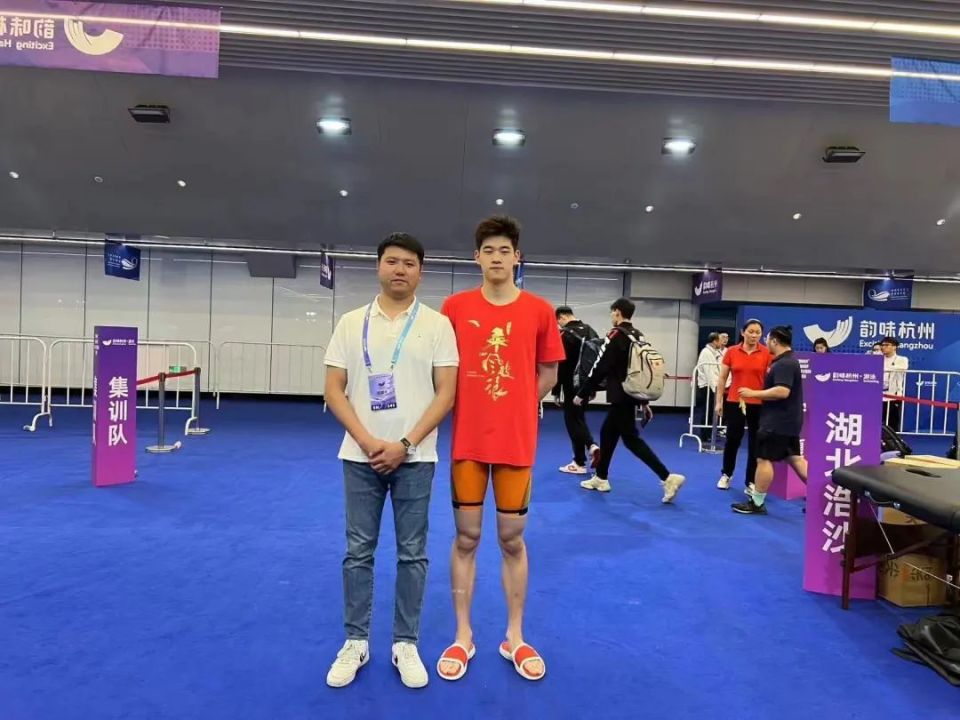 包含乐鱼体育：赛场上的明星：运动员如何成就自己的品牌的词条