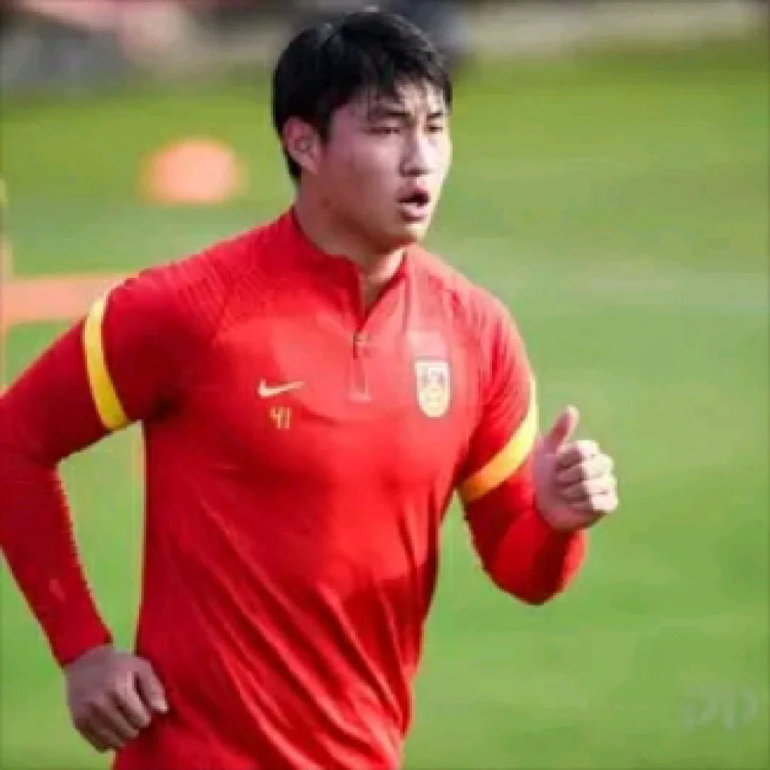 包含乐鱼体育:年轻球员郭田雨：加强身体训练，提升对抗能力的词条